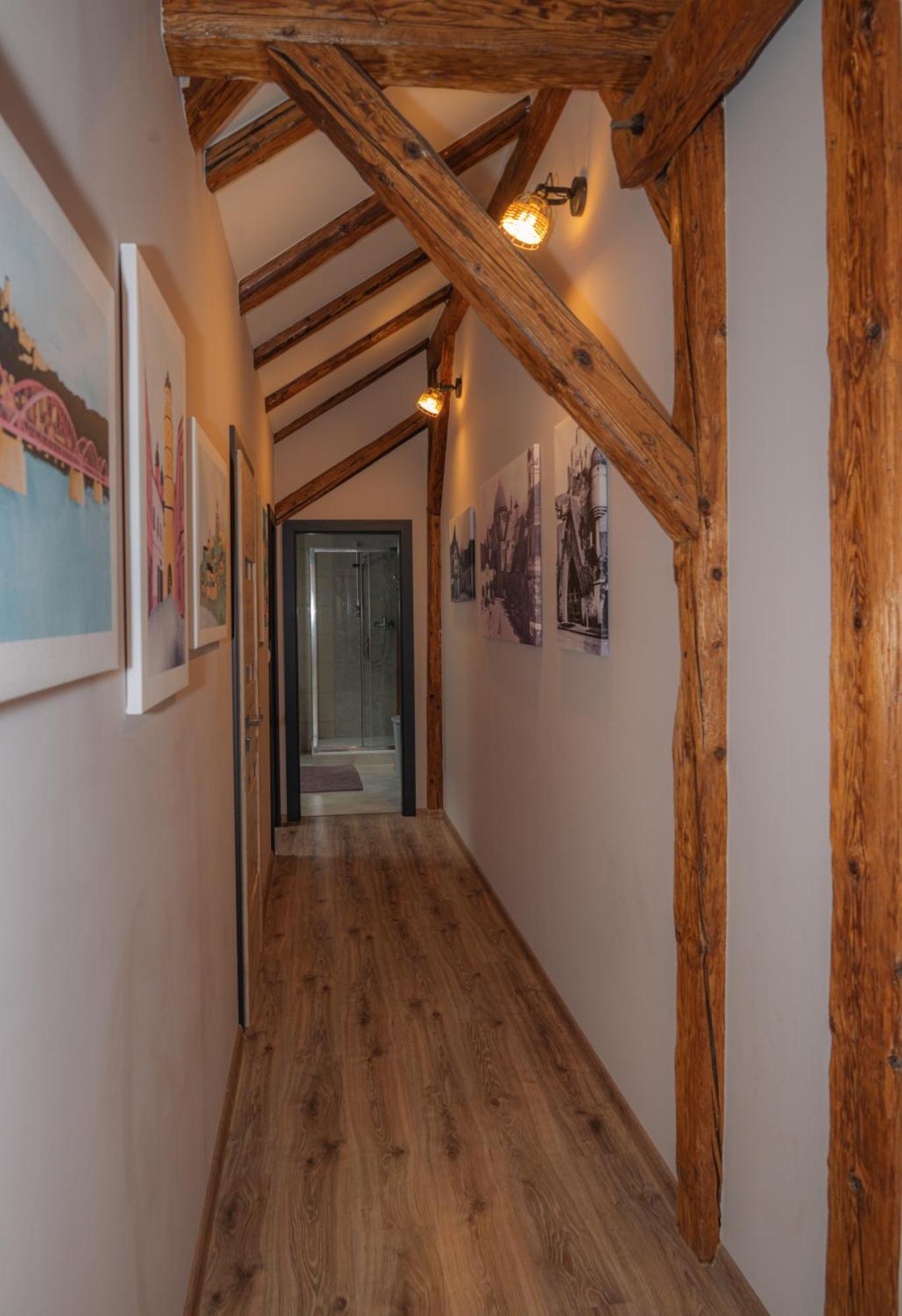Ferienwohnung Apatman Fellini House Trenčín Exterior foto